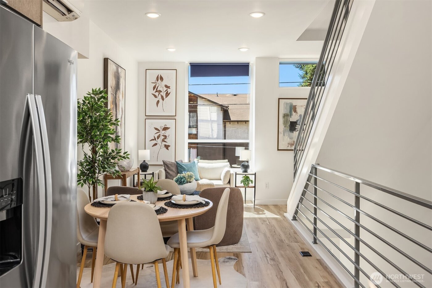 1402 N 95th Street , Seattle, WA 98013