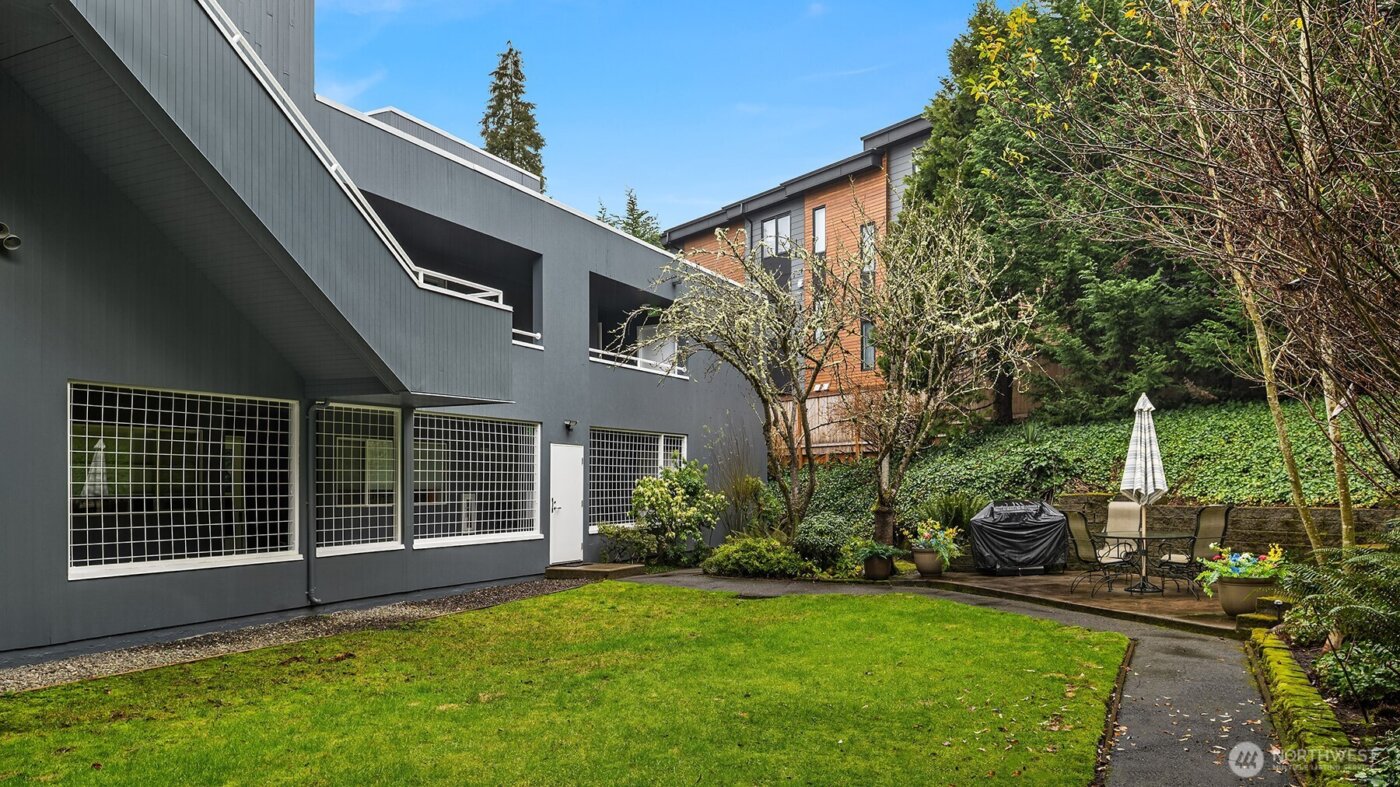 555 Kirkland Way #205, Kirkland, WA 98033