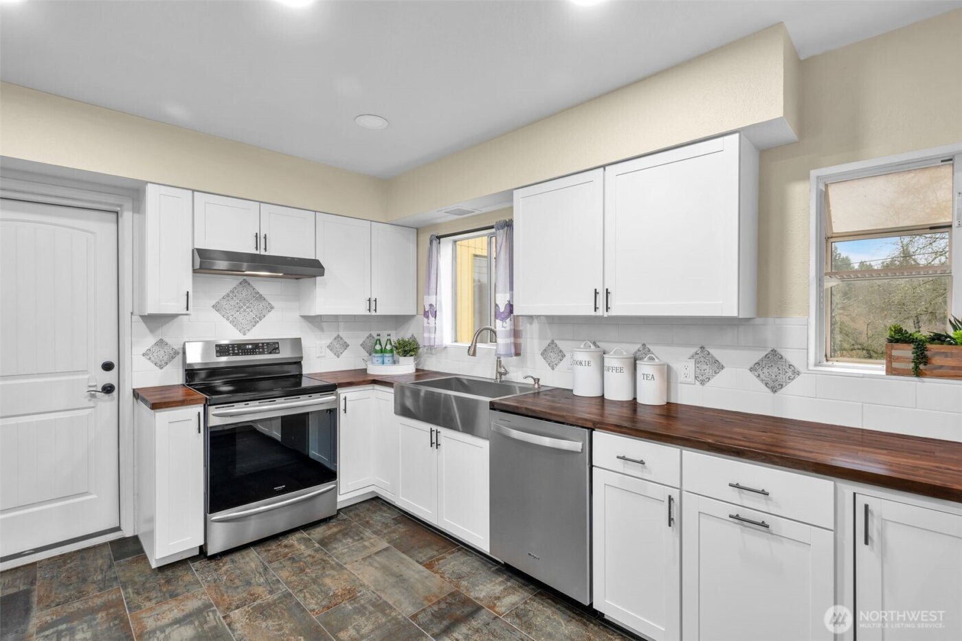 27119 59th Avenue NE, Arlington, WA 98223