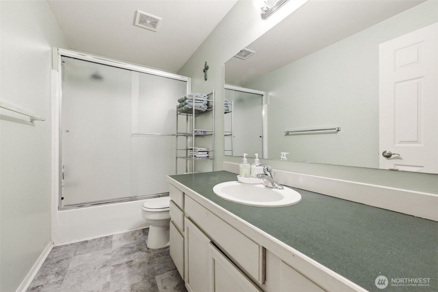 9807 Donovan Court SE, Yelm, WA 98597