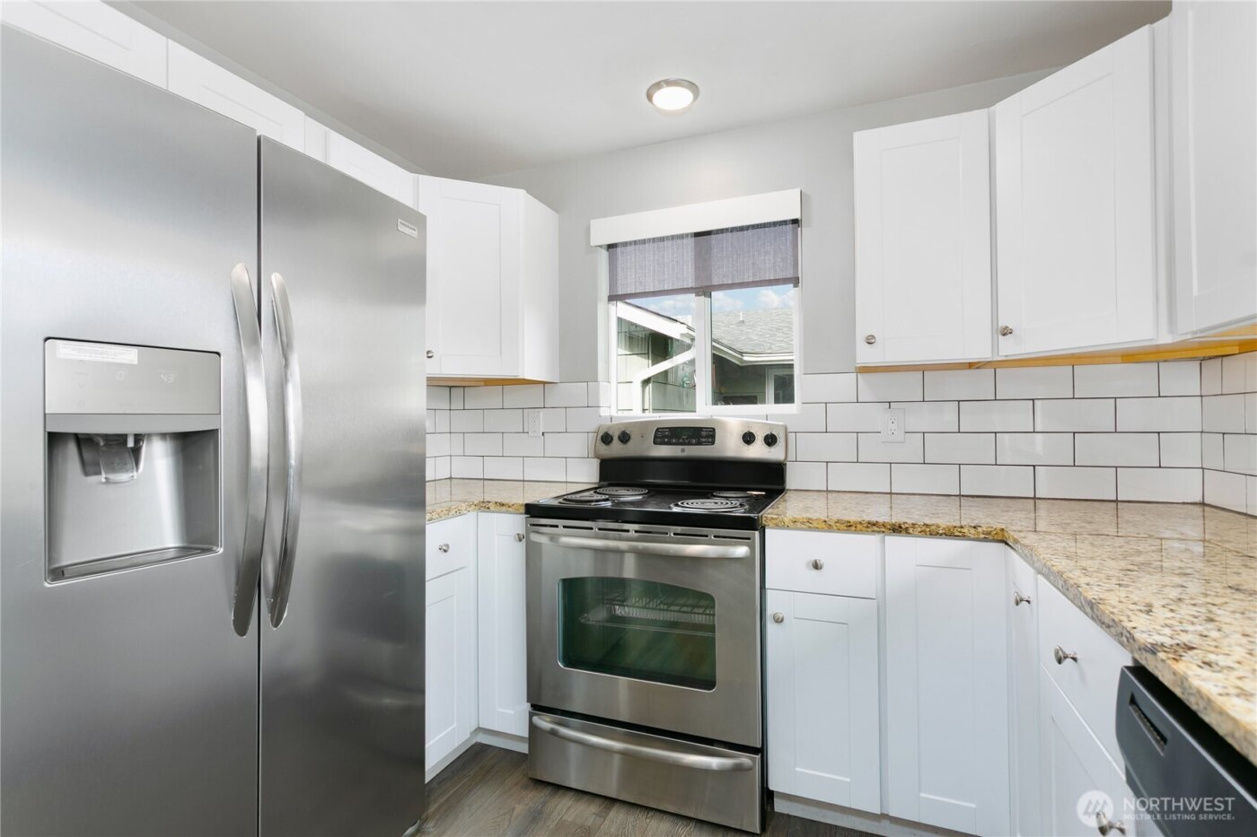 24532 35th Place S, Kent, WA 98032