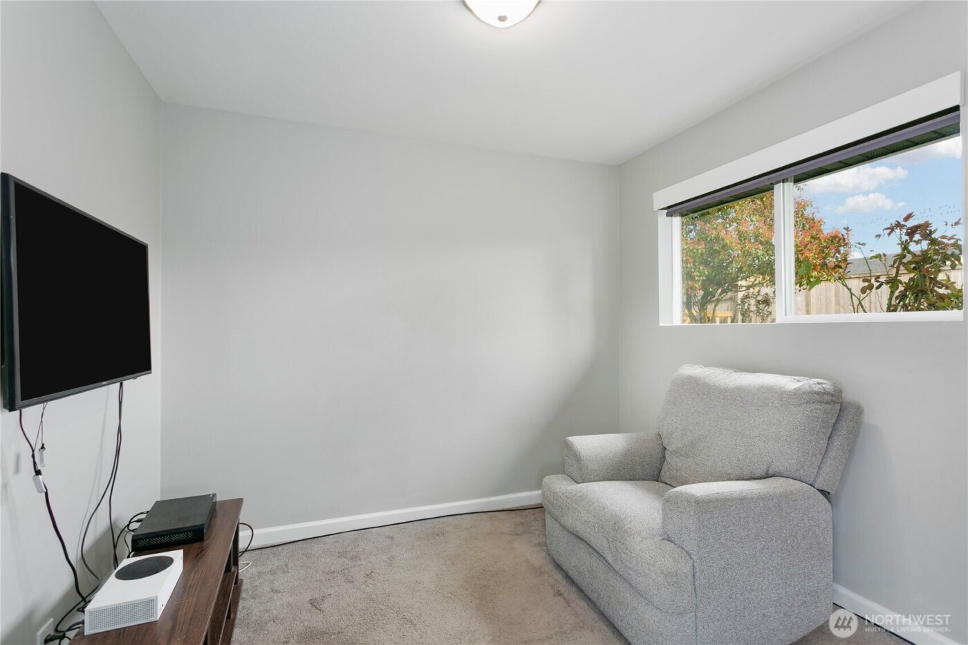 24532 35th Place S, Kent, WA 98032