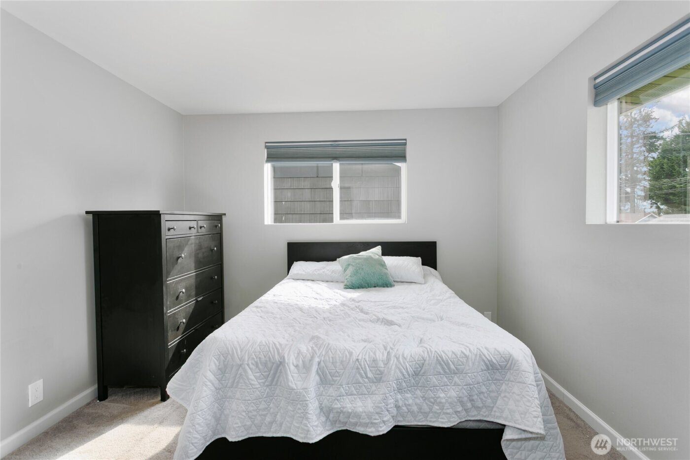 24532 35th Place S, Kent, WA 98032