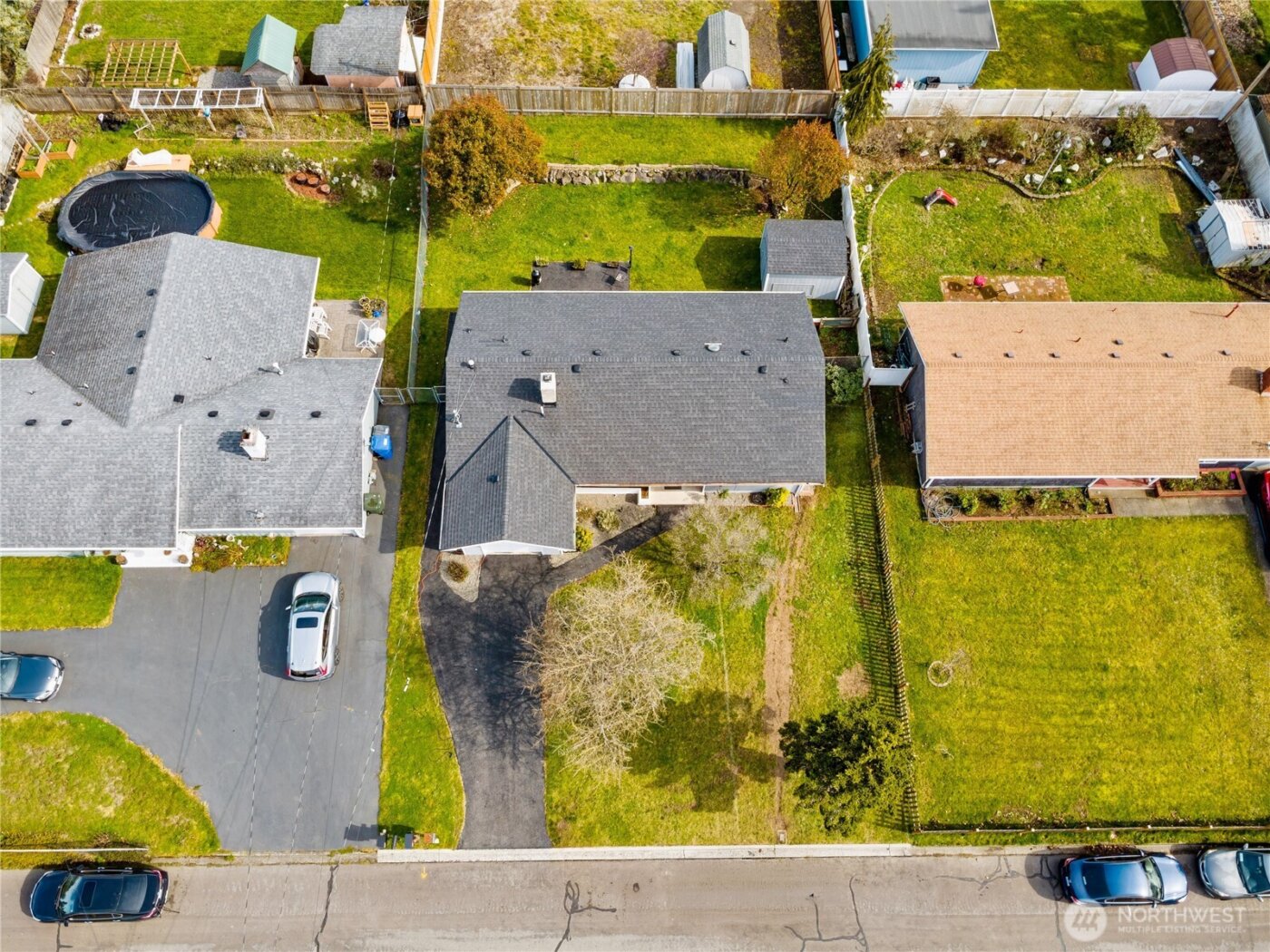 24532 35th Place S, Kent, WA 98032