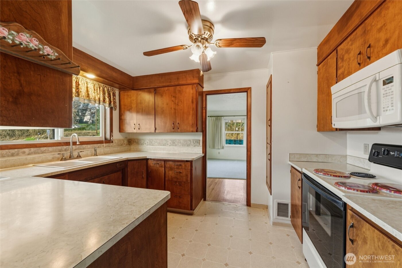 1044 N Clinton St , Walla Walla, WA 99362