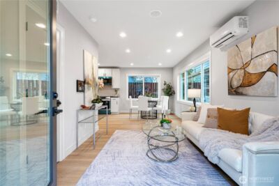 3054 Fairmount Ave SW #B, Seattle, WA 98116 - Photo 2