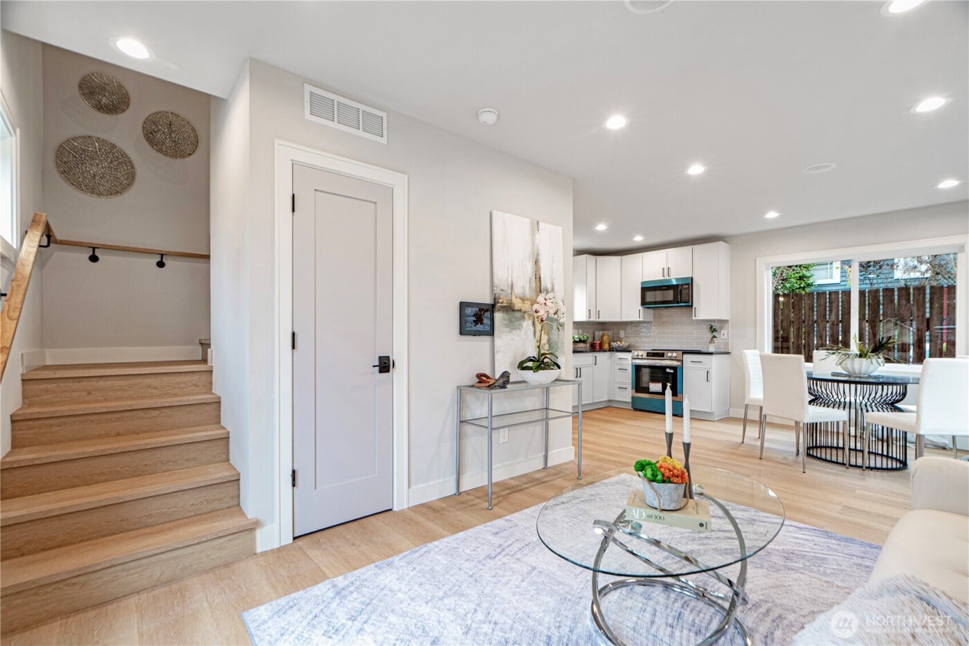 3054 Fairmount Ave SW, Seattle, WA 98116