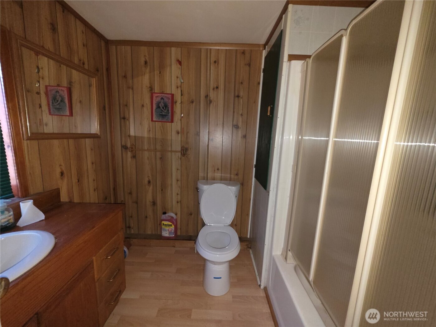 105 Emily Road , Oroville, WA 98844