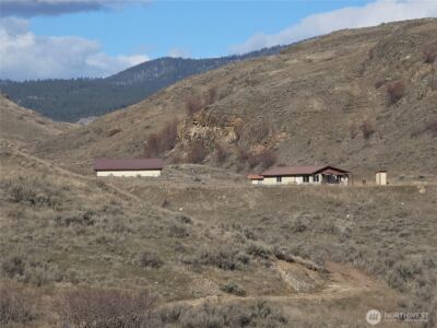 105 Emily Road , Oroville, WA 98844