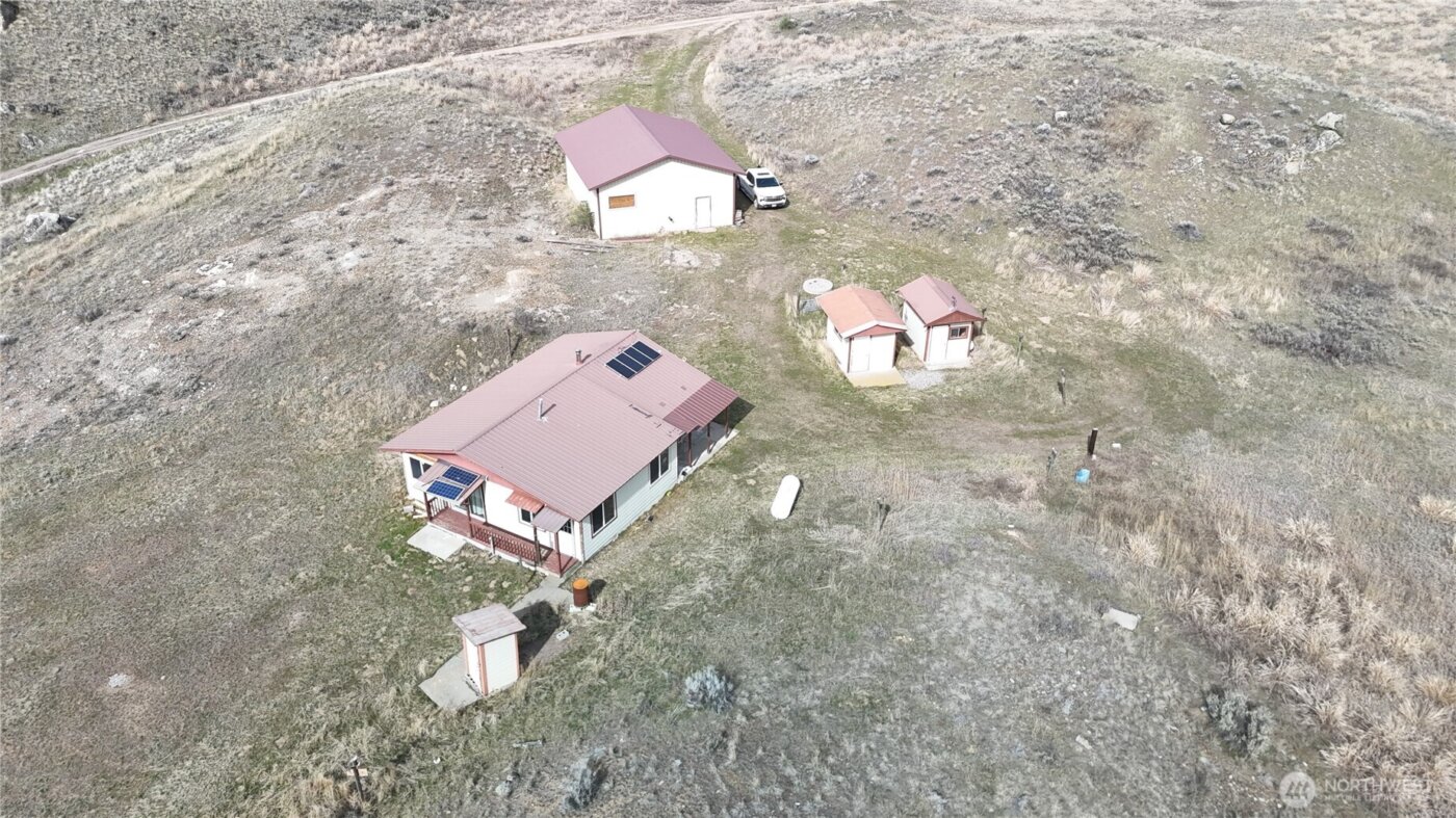 105 Emily Road , Oroville, WA 98844