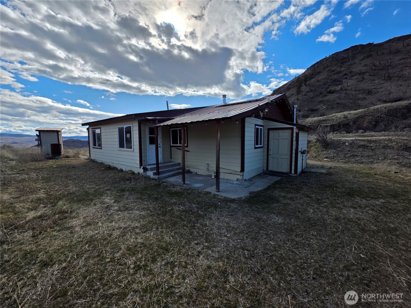 105 Emily Road , Oroville, WA 98844