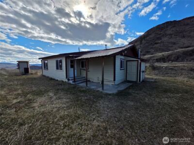 105 Emily Road , Oroville, WA 98844 - Photo 7