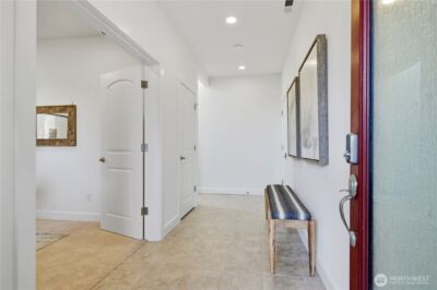 8402 121st Place SE, Newcastle, WA 98056 - Photo 2