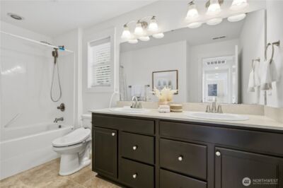 8402 121st Place SE, Newcastle, WA 98056 - Photo 33