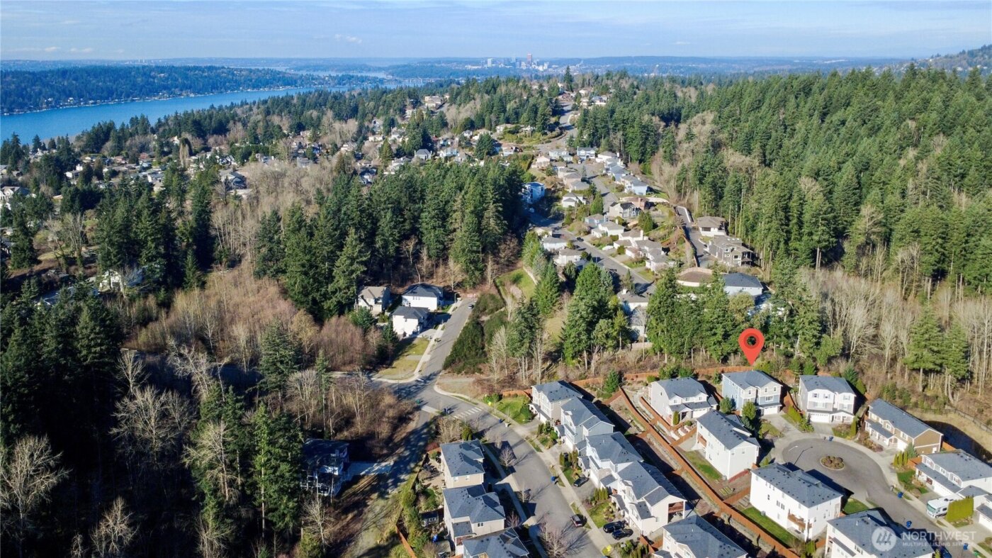 8402 121st Place SE, Newcastle, WA 98056