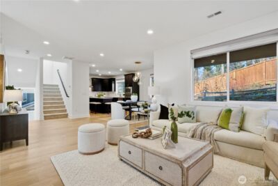 8402 121st Place SE, Newcastle, WA 98056 - Photo 6