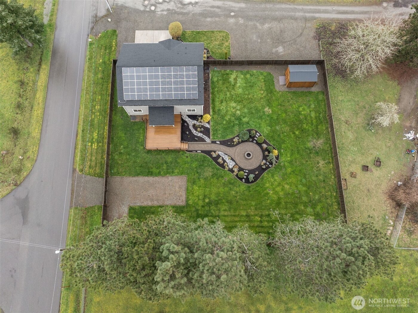 101 Murphy Lane S, Rainier, WA 98576