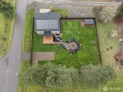 101 Murphy Lane S, Rainier, WA 98576 - Photo 2