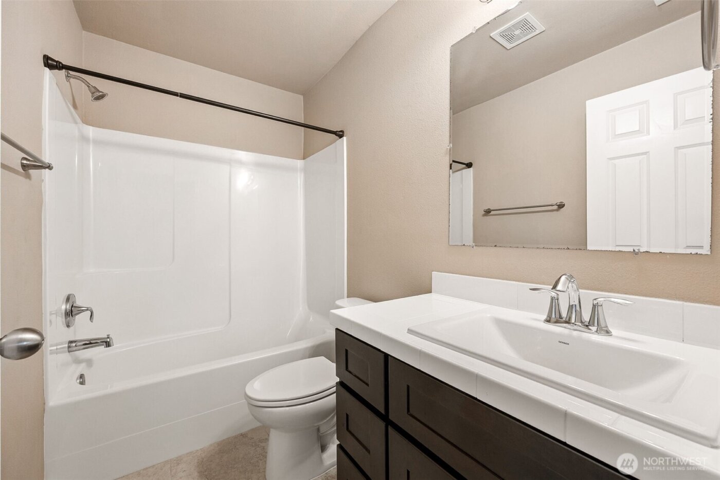 101 Murphy Lane S, Rainier, WA 98576