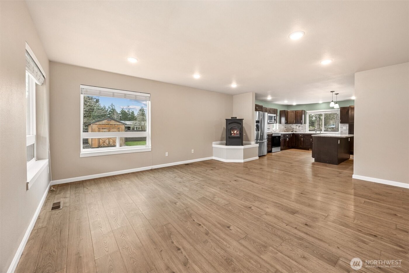 101 Murphy Lane S, Rainier, WA 98576