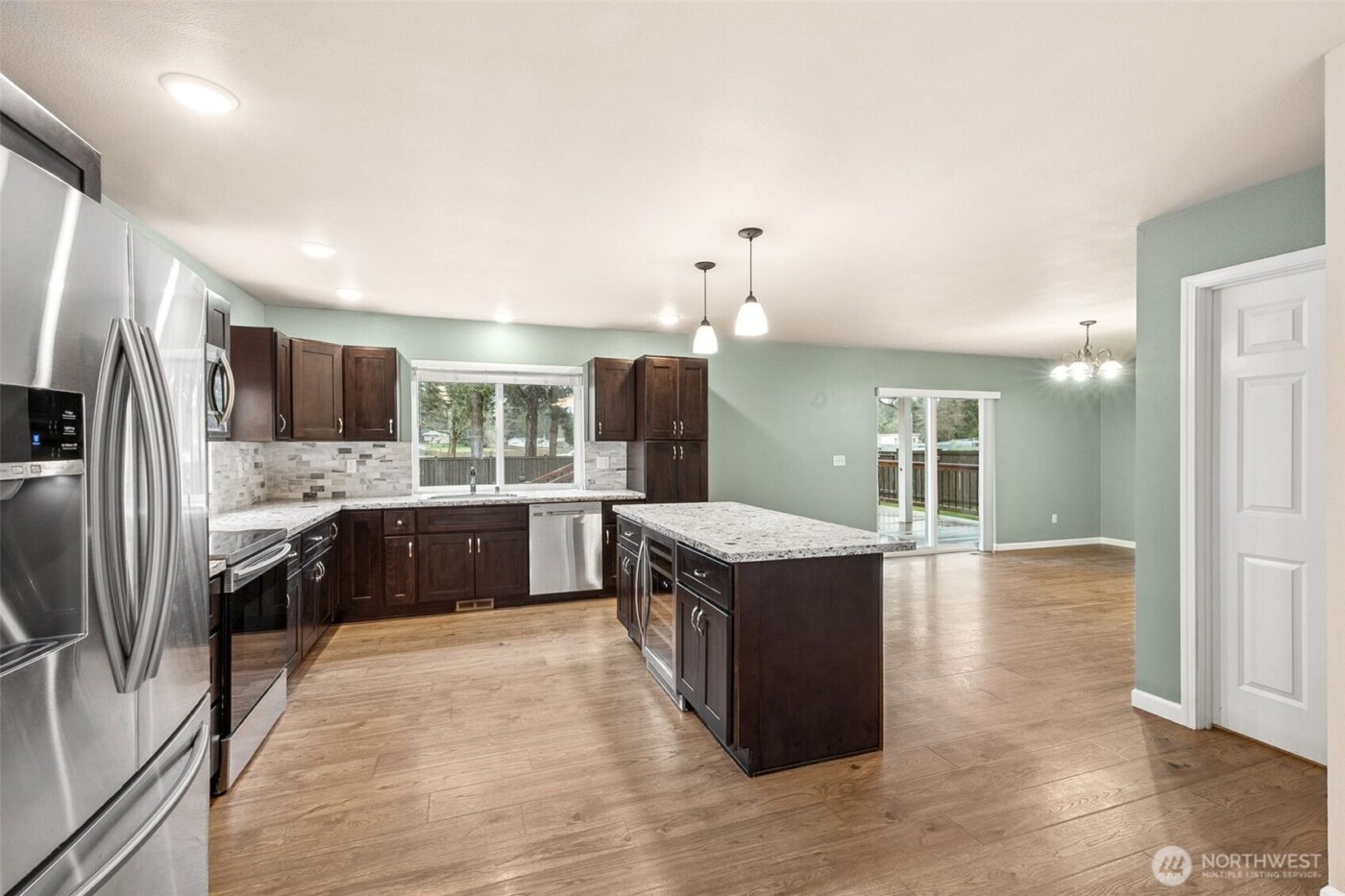 101 Murphy Lane S, Rainier, WA 98576