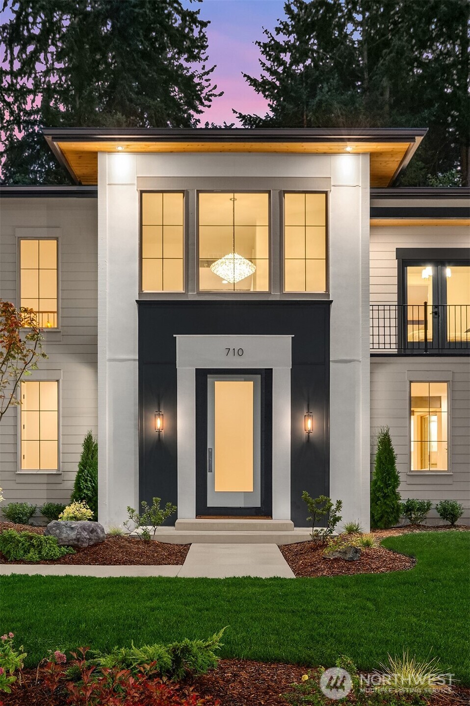 710 Chris David Drive , Steilacoom, WA 98388