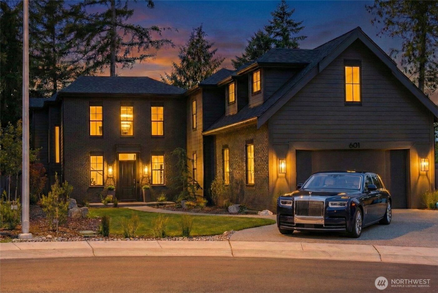 601 Chris David Drive , Steilacoom, WA 98388