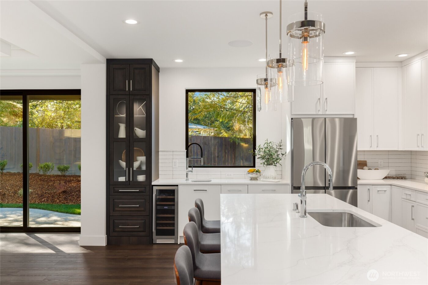 601 Chris David Drive , Steilacoom, WA 98388