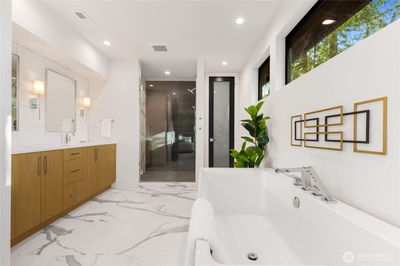 601 Chris David Drive , Steilacoom, WA 98388