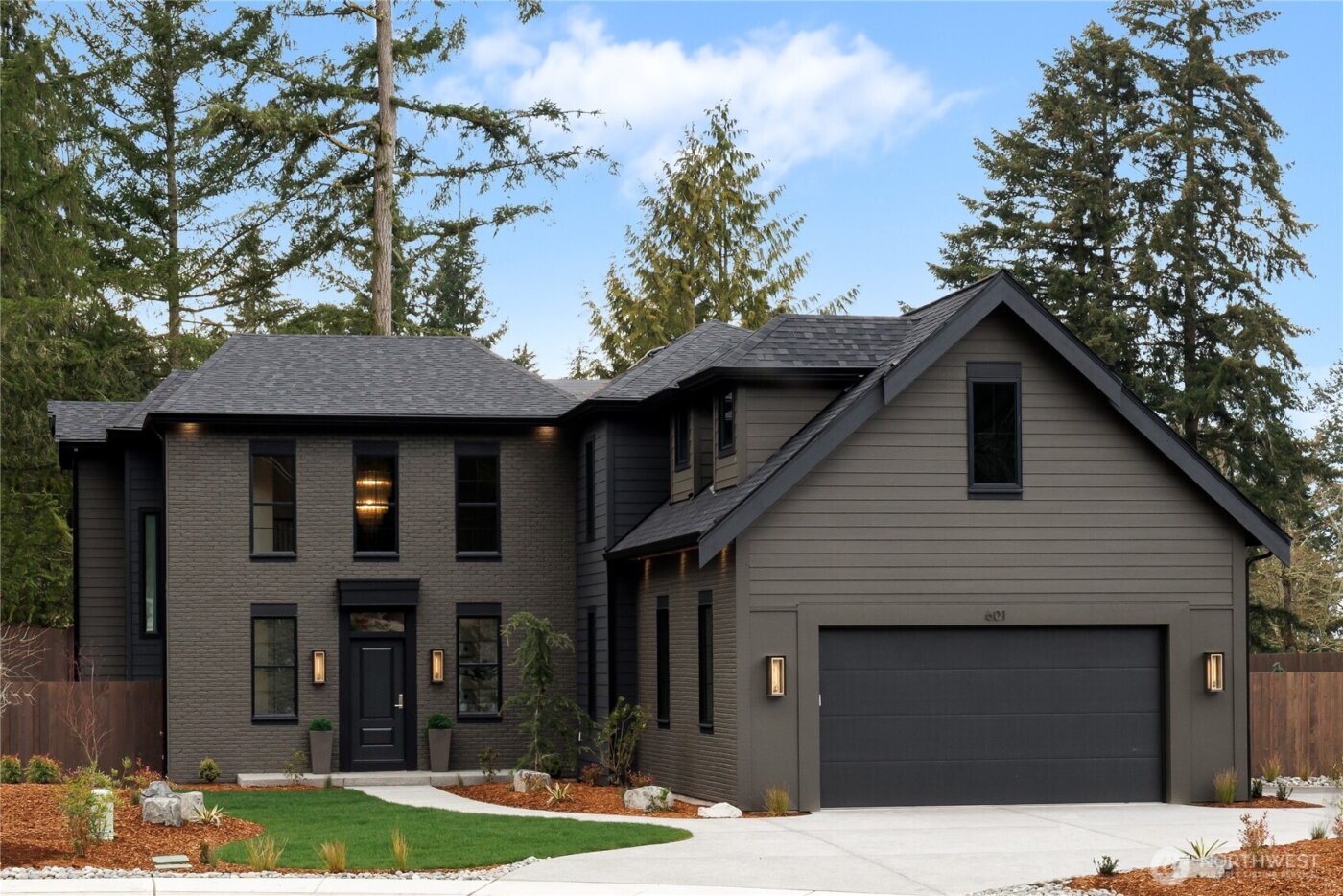 601 Chris David Drive , Steilacoom, WA 98388