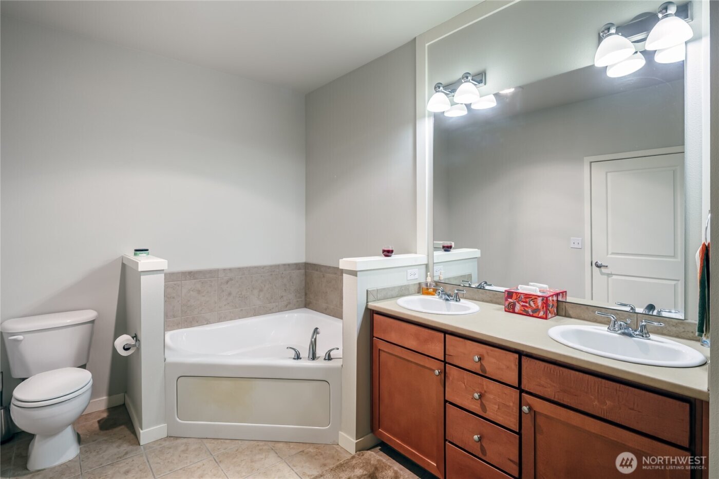 7104 265th Street NW #303, Stanwood, WA 98292