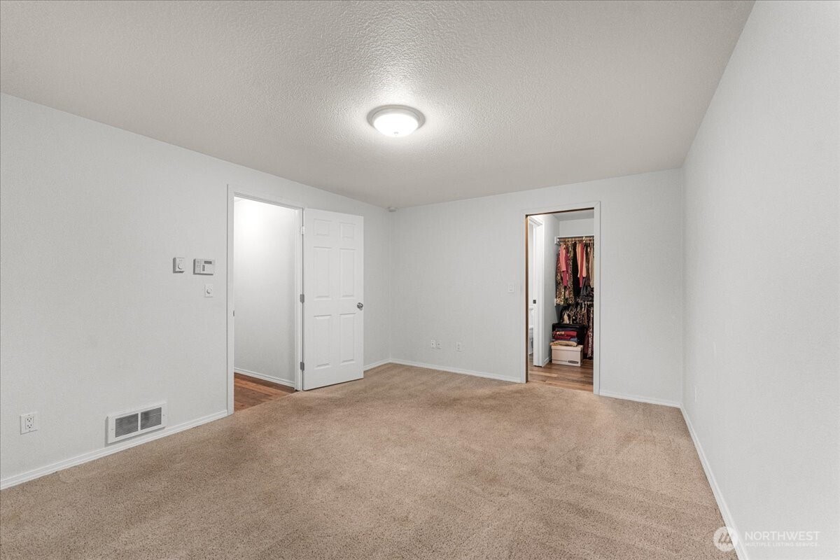 12025 220th Avenue Ct E, Bonney Lake, WA 98391