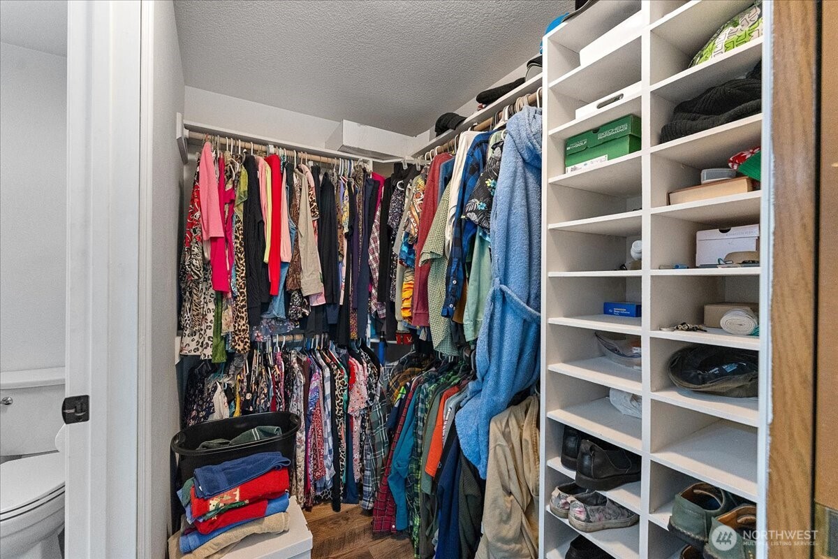 12025 220th Avenue Ct E, Bonney Lake, WA 98391