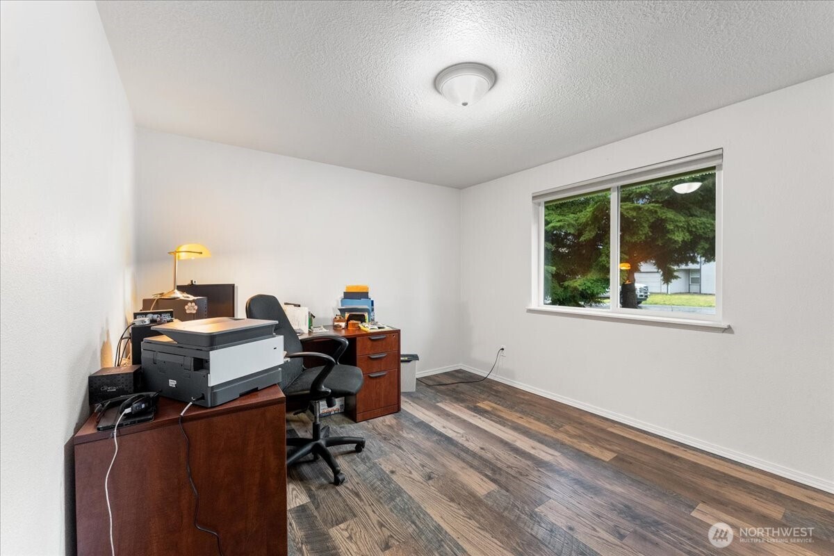 12025 220th Avenue Ct E, Bonney Lake, WA 98391