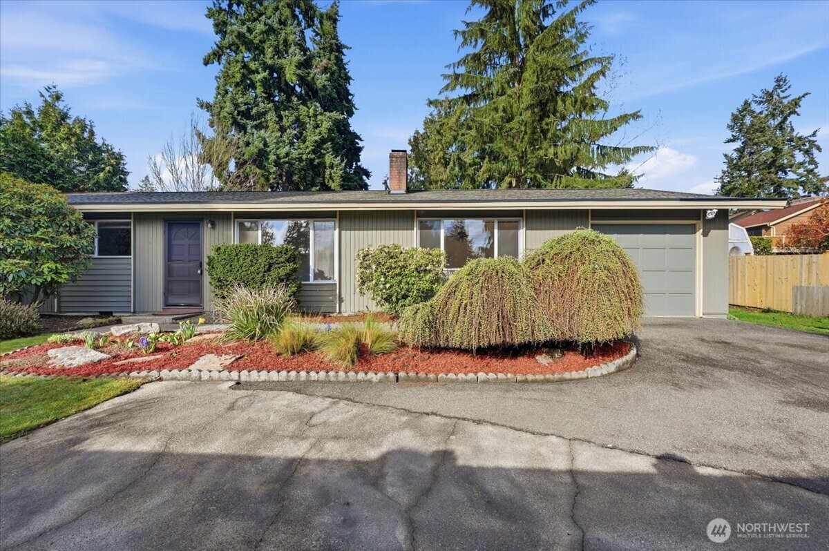 1329 N 183rd Street , Shoreline, WA 98133