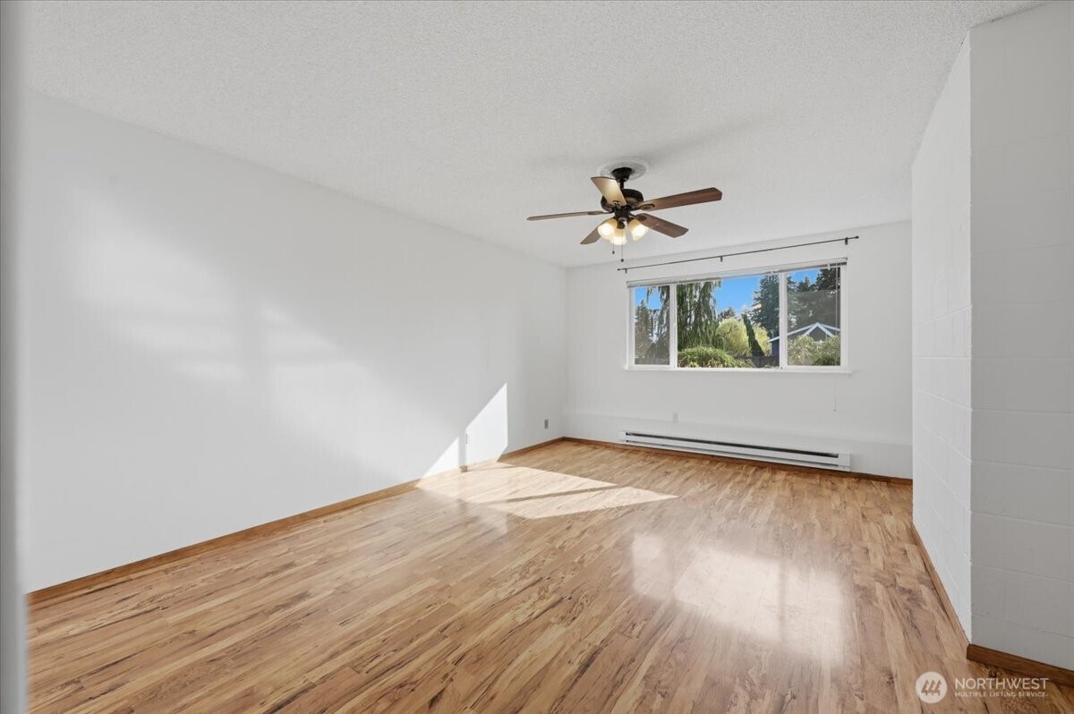 1329 N 183rd Street , Shoreline, WA 98133