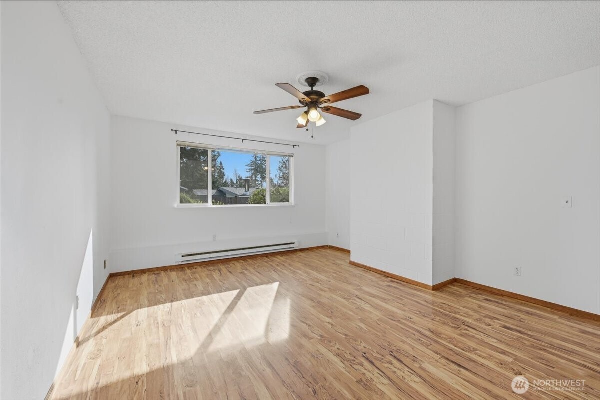 1329 N 183rd Street , Shoreline, WA 98133