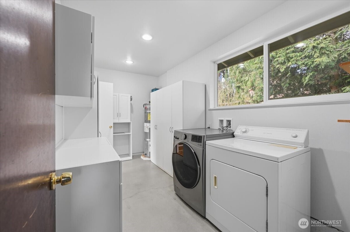 1329 N 183rd Street , Shoreline, WA 98133