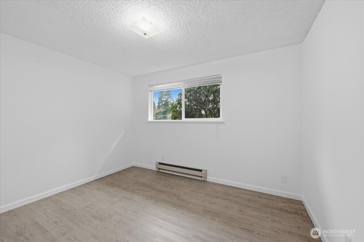 1329 N 183rd Street , Shoreline, WA 98133