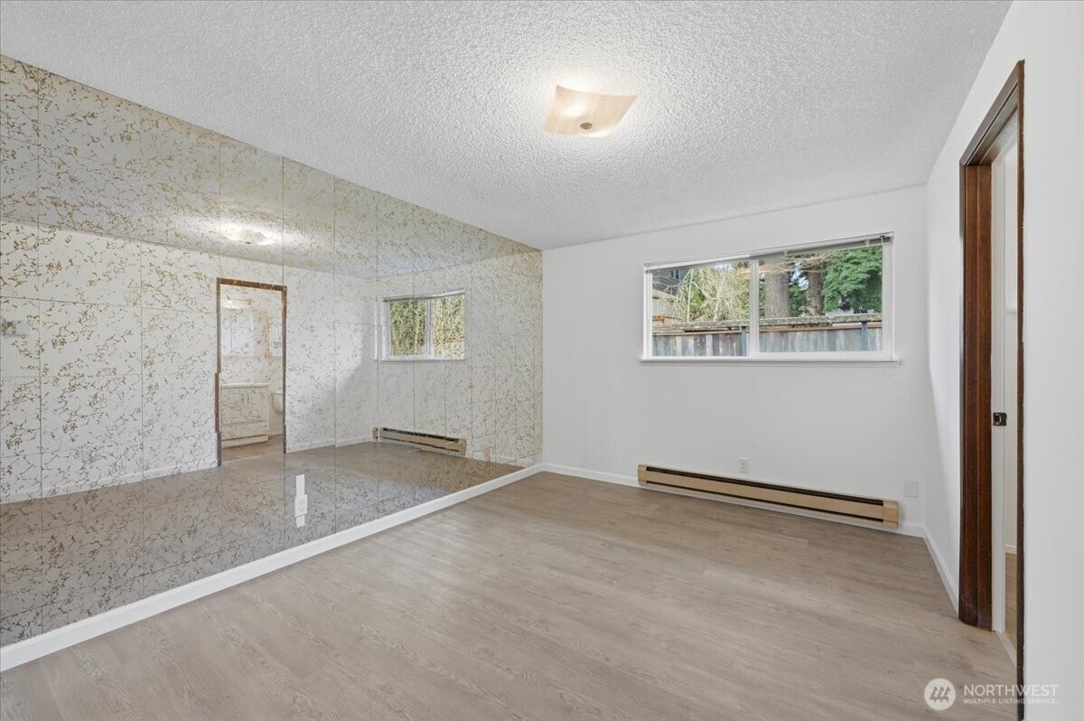 1329 N 183rd Street , Shoreline, WA 98133