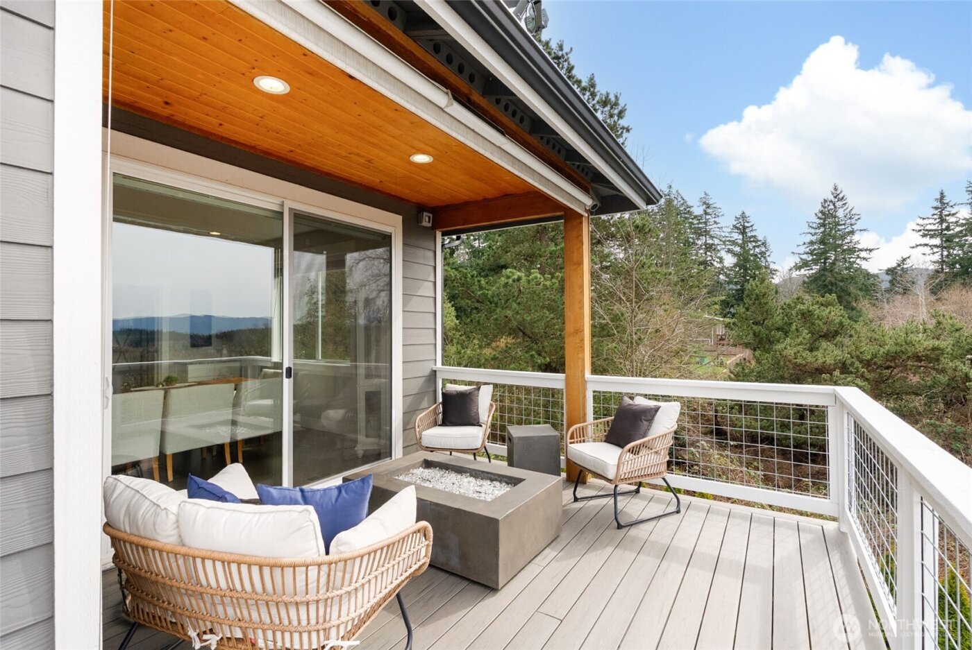 1225 34th St , Bellingham, WA 98229