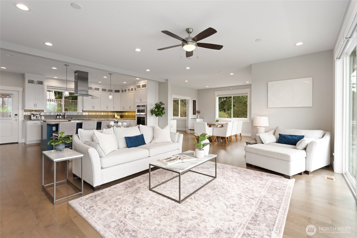 1225 34th St , Bellingham, WA 98229