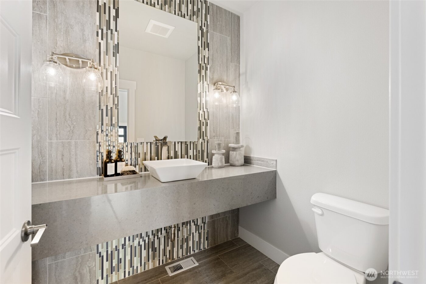 1225 34th St , Bellingham, WA 98229