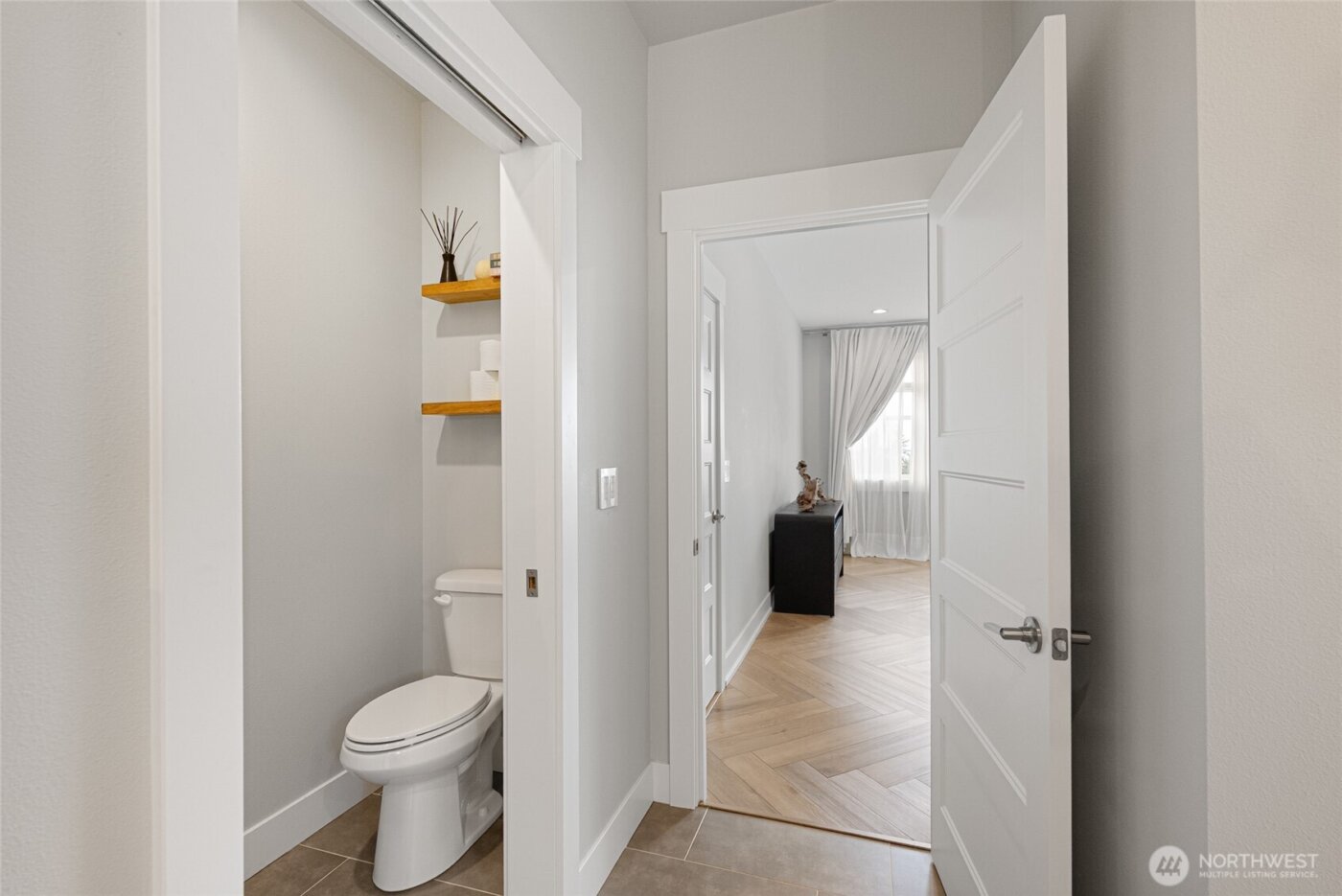 1225 34th St , Bellingham, WA 98229