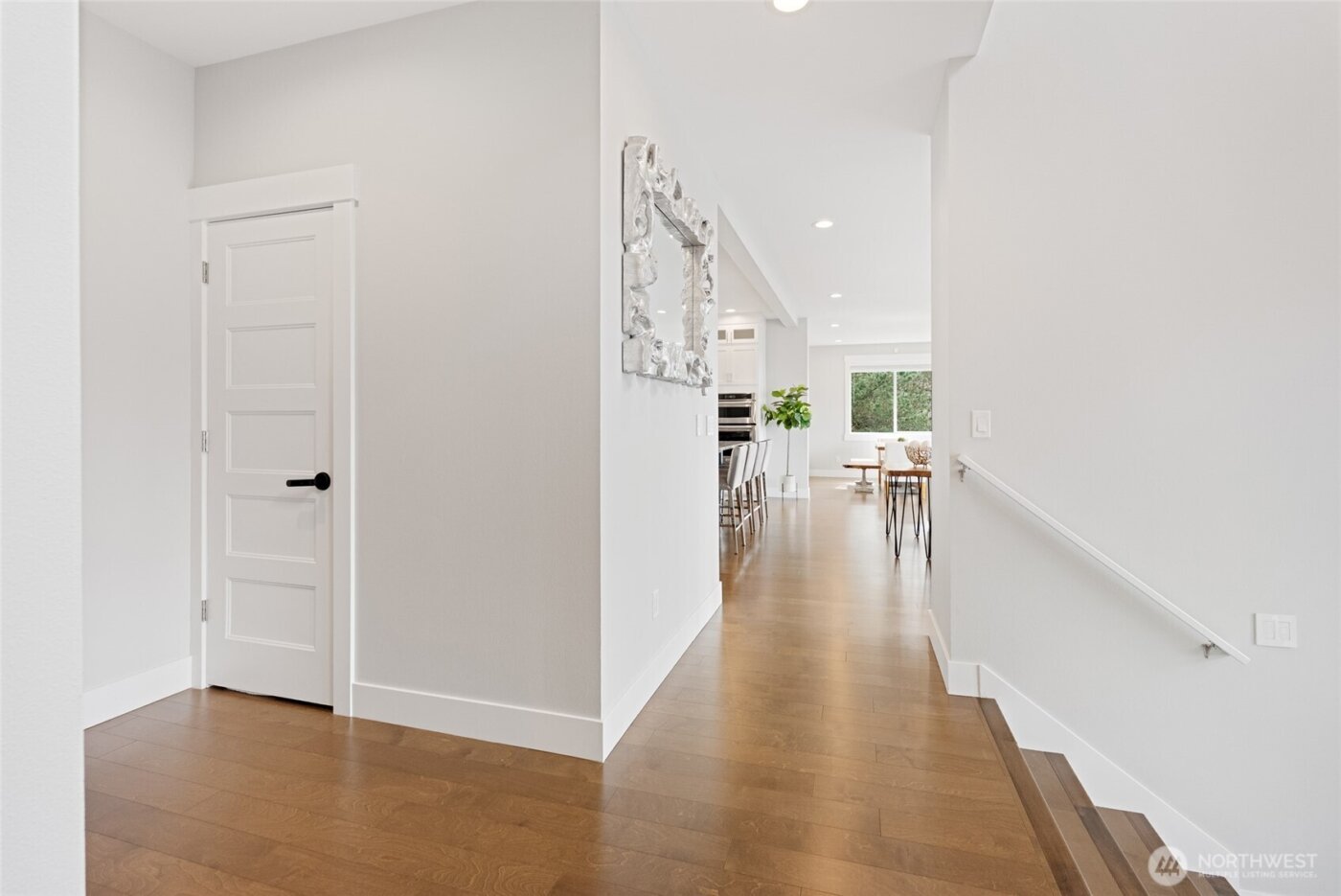 1225 34th St , Bellingham, WA 98229