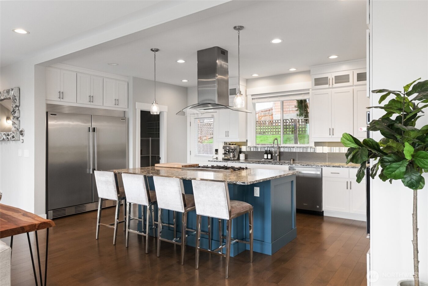 1225 34th St , Bellingham, WA 98229