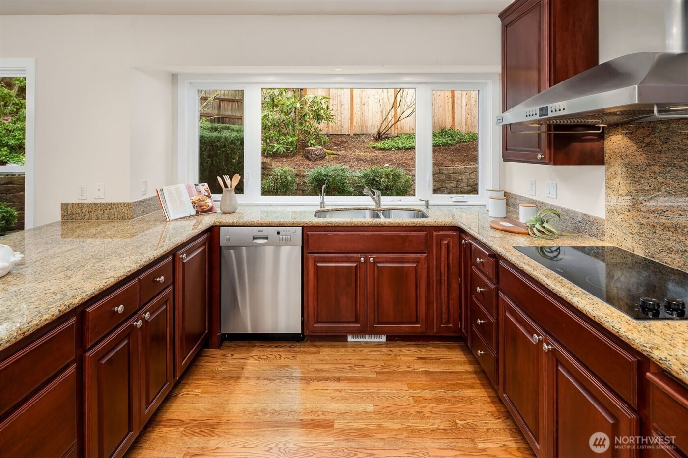 6220 146th Place SE, Bellevue, WA 98006