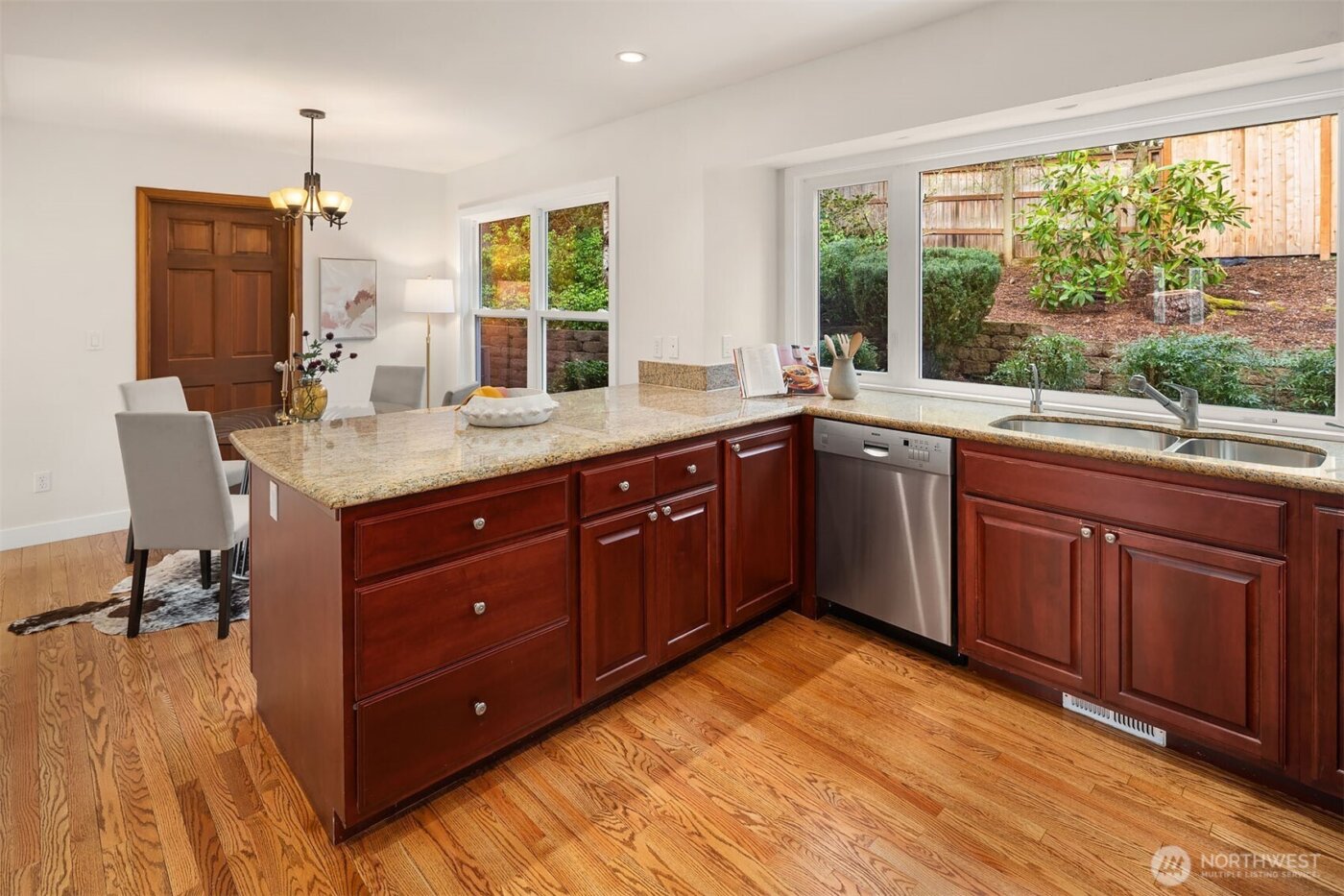 6220 146th Place SE, Bellevue, WA 98006