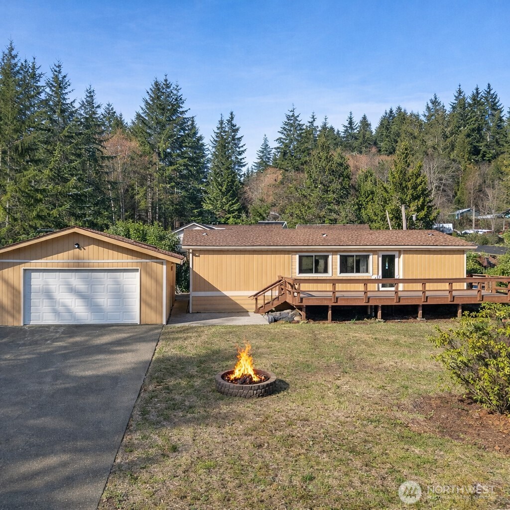124 W Blakley Drive , Elma, WA 98541