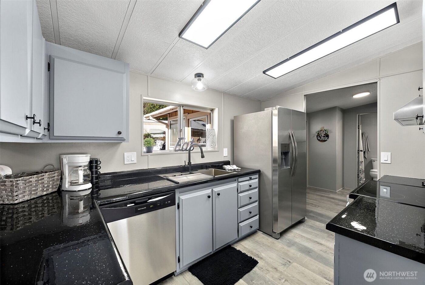 124 W Blakley Drive , Elma, WA 98541